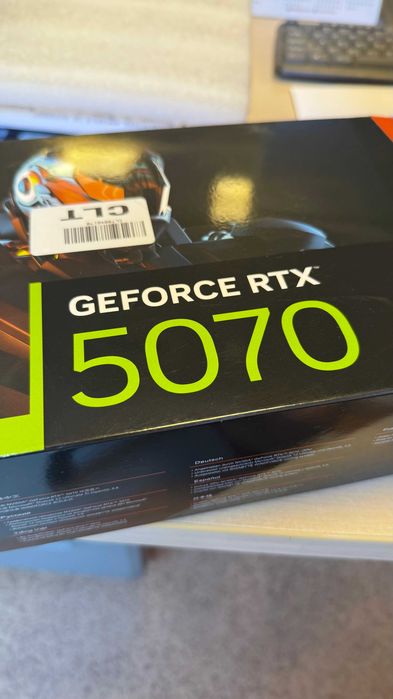 Placa video RTX 5070 12GB GIGABYTE (Garanție 2028)
