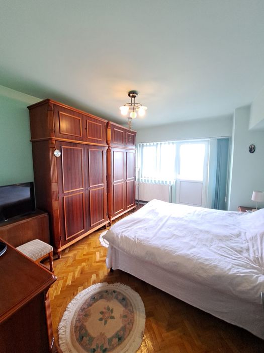 Apartament 3 camere - Targoviste Micro 11 in spatele Tribunalului Nou