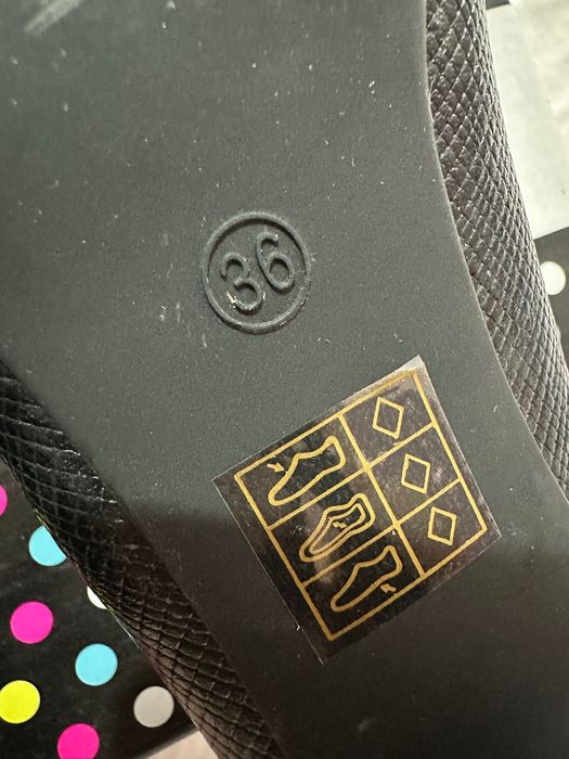 Vând pantofi Botinelli impecabili