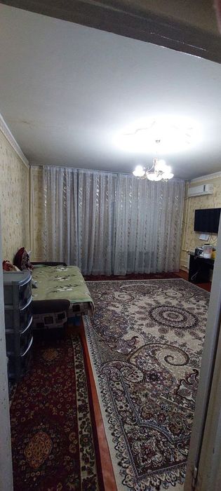 Uy mebelari sotiladi