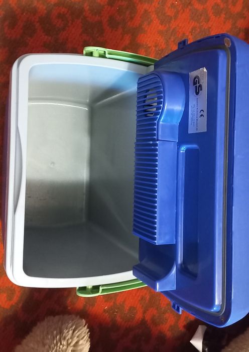 Хладилна чанта 12 v