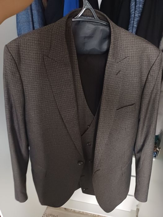 Продам мужские пиджаки