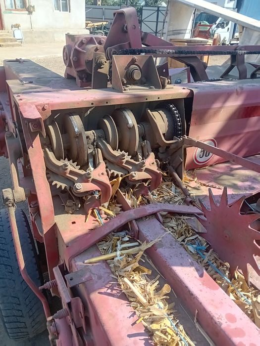 Tractor vrr 445 si utilaje