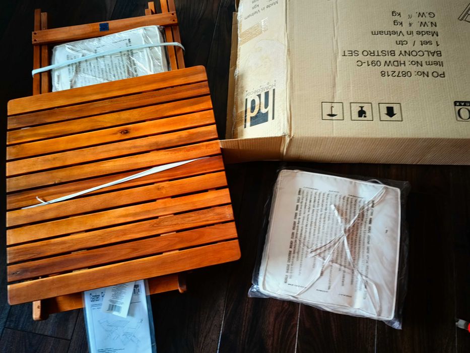 Комплект за тераса - маса и столове