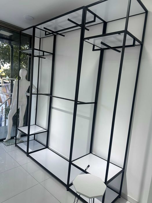 Kiyim dokon uchun stellajlar