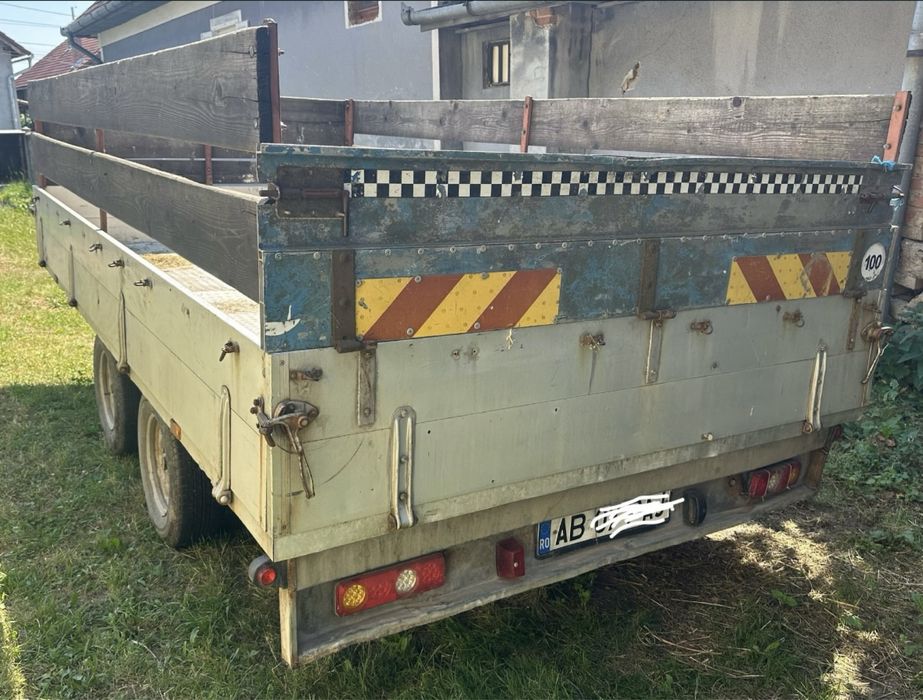 Remorcă cu 2 Axe, 2.500 kg cu Sistem de frânare