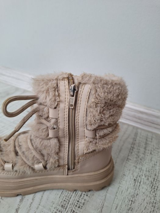 Зимни боти за момиче
