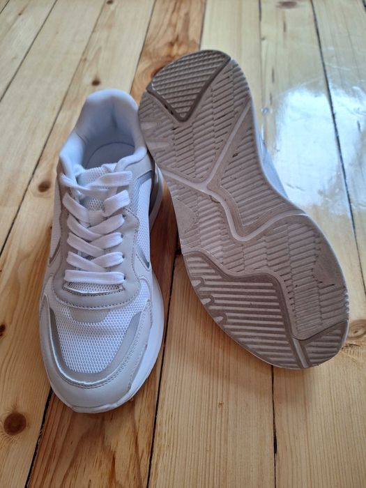 Маратонки Bullboxer - неразличими от нови - нова цена