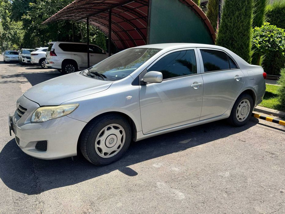 Toyota corolla 2008 год