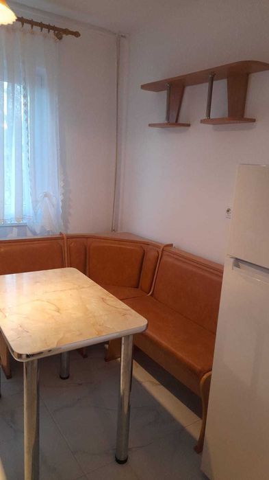 Inchiriez apartament cu 2 camere in Rogerius,str Moldovei