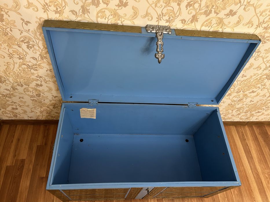 Продается вместительный сундук, б/у