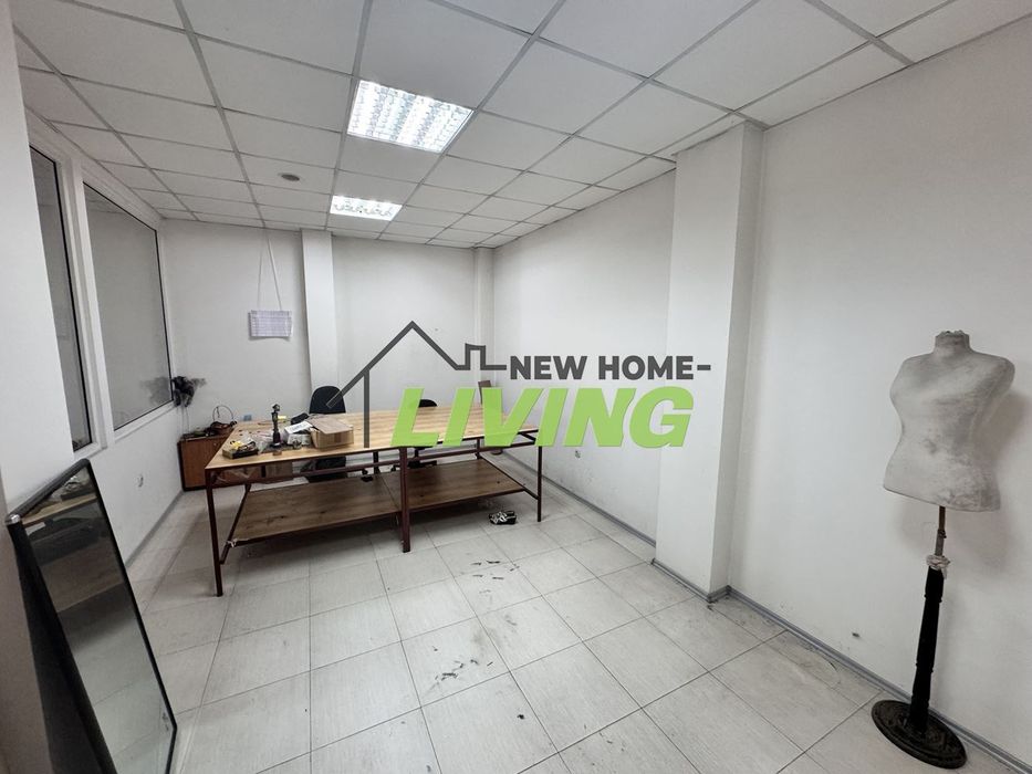 Продава се Магазин в Пловдив, Кършияка - 470 кв.м за 1200 €/кв.м - Снимка #2