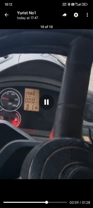 "Orion" traktor sotiladi. Aylanadigan Pligi, dlinniy bazasibilan birga