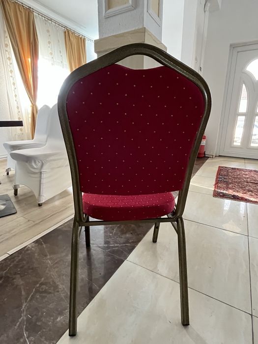 Scaune banchet tapițat, stare bună