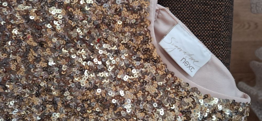 Продам нарядное платье