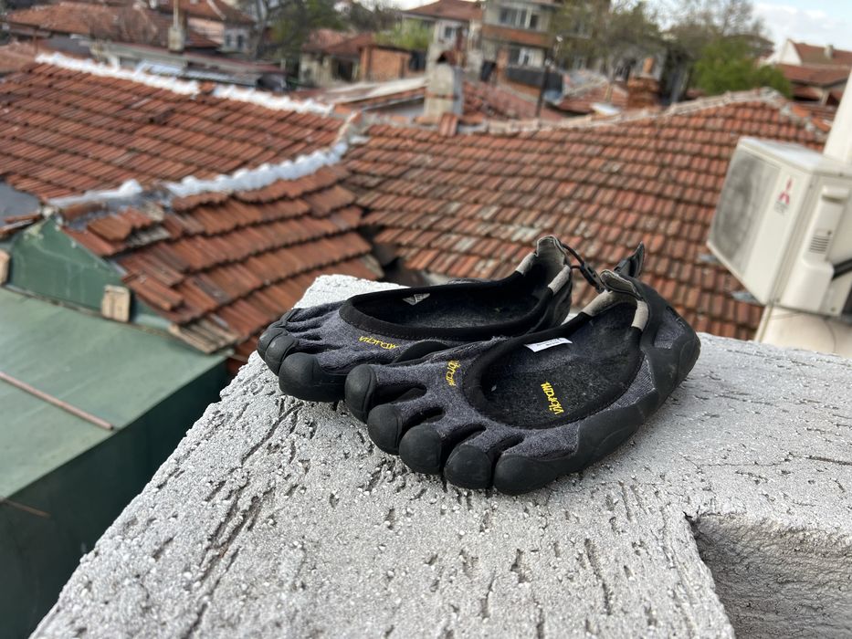 Vibram Five Finger 42