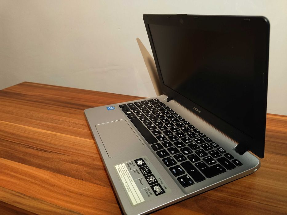 Компактен лаптоп Acer E3-112 | Бърз с ChromeOS Flex | Идеален за вкъщи
