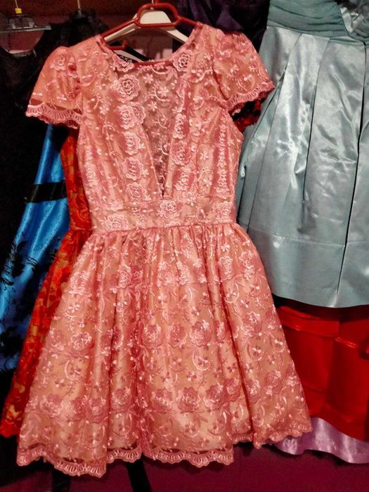 Rochii de ocazie babydoll frumoase, purtate o data sau noi ,m.34-36-38