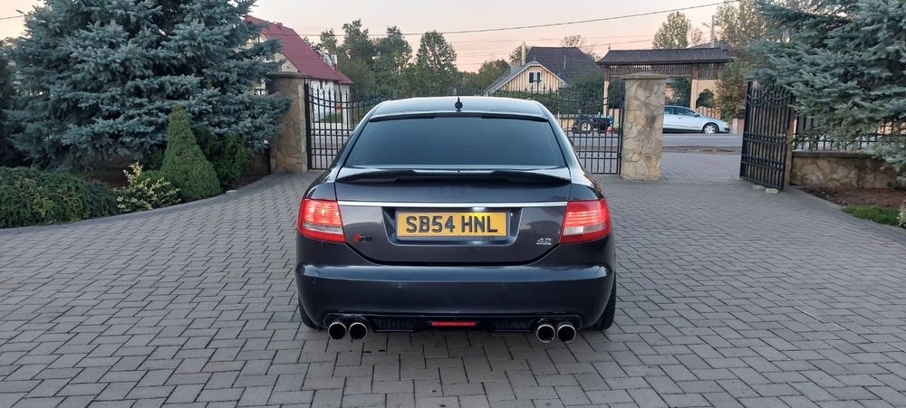 Audi A6 din 2007 motor 4.2 V8 Auto Quattro Volan pe dreapta Anglia