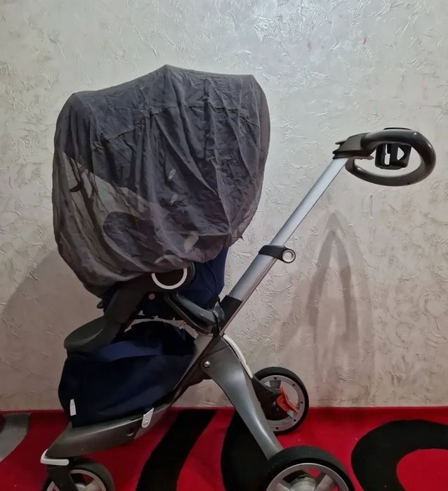 Коляска Stoke в отличном состоянии