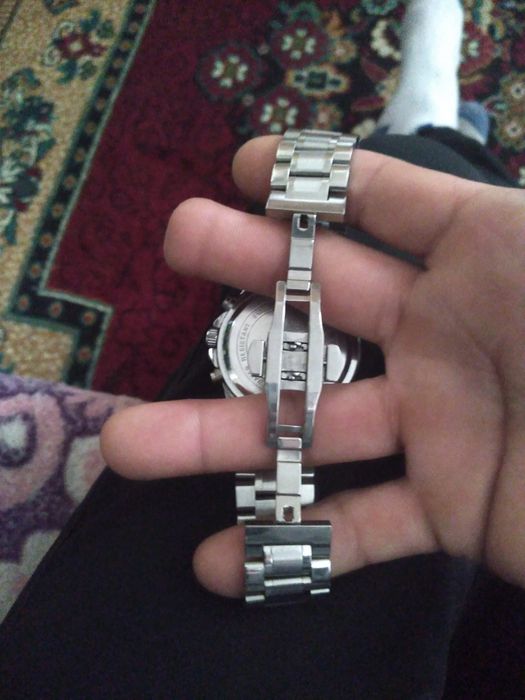 Продам.      часы