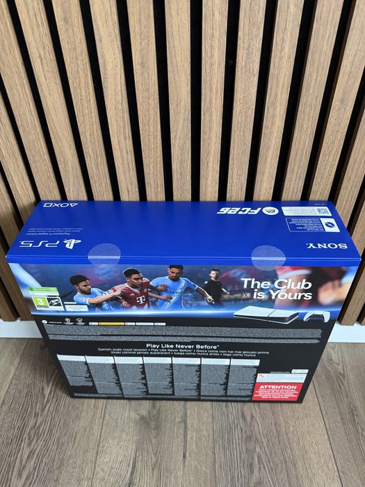 Consola PlayStation 5 Slim Digital Edition (PS5) 825GB, E-Chassis, FC26 Bundle