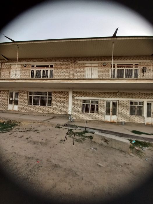 Gaz svet suv va barcha sharoitlar yetarli bino