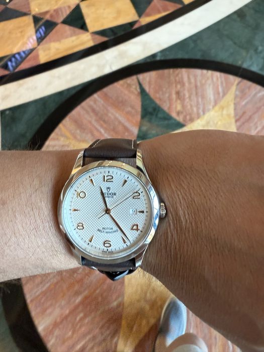 Продам наручные часы