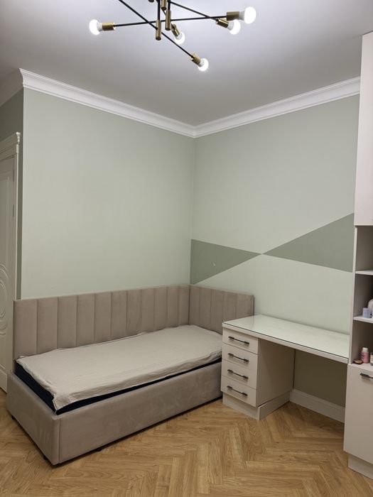 Продам кровать со шкафом