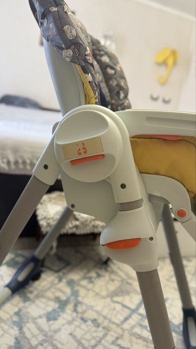 Стульчик для кормления Chicco Polly