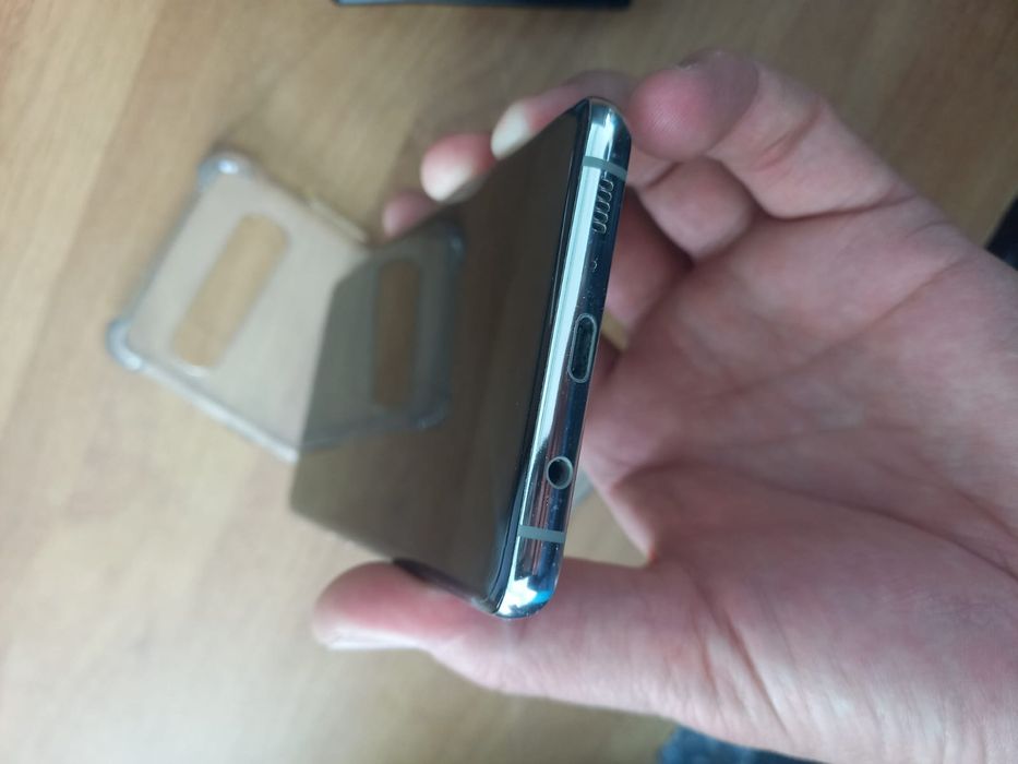 Самсунг с 10 256 гб  1 Сим