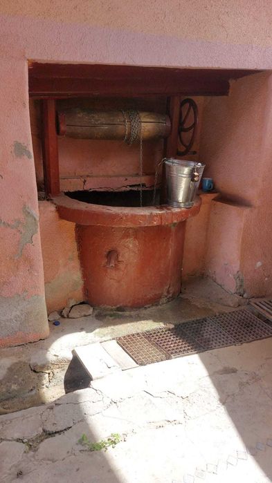 casa la tara in localitate la 30 kilometri de oras