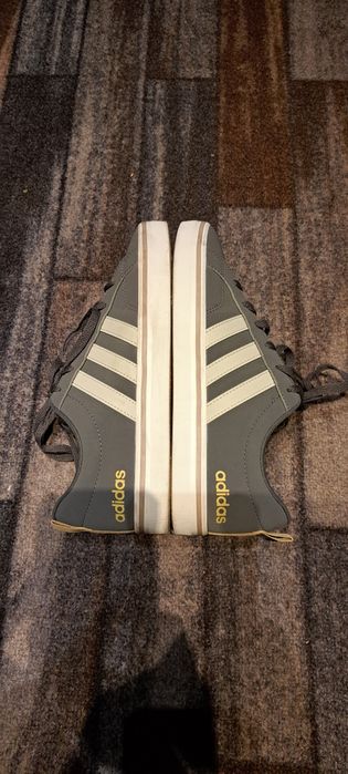 Tenisi barbati ADIDASI