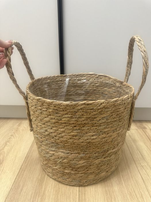 Корзина плетенная