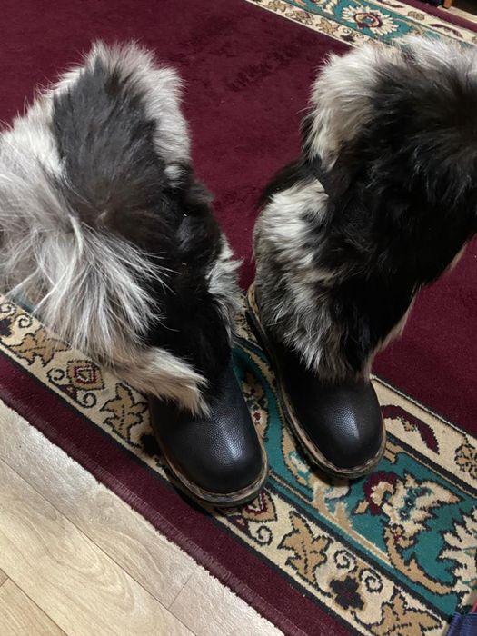 Продам унты