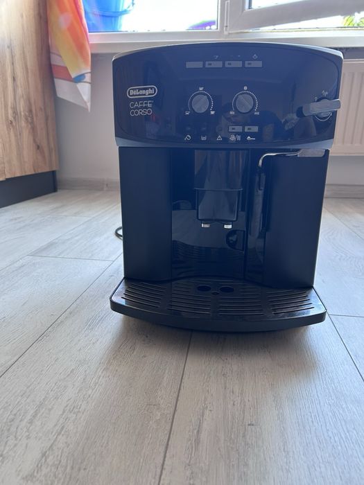 Кафе машина Delonghi Corso