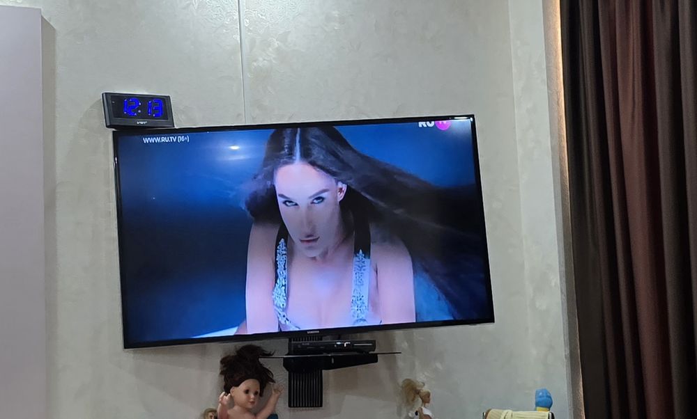 Телевизор самсунг