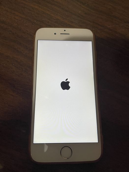 Iphone 6 - идеальное состояние без никаких дефектов все работает