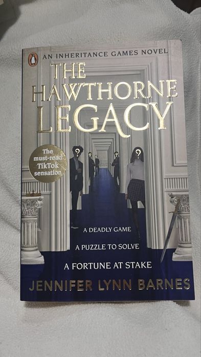 Книга “The Hawthorne Legacy” - Jennifer Lynn Barnes