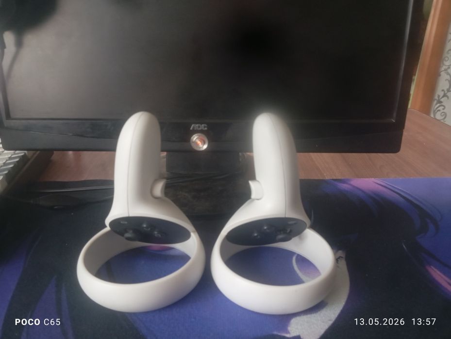 Продам vr очки oculus quest 2
