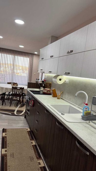 Продава се Четиристаен апартамент в Силистра, Юг - 95 кв.м за 687 €/кв.м - Снимка #6