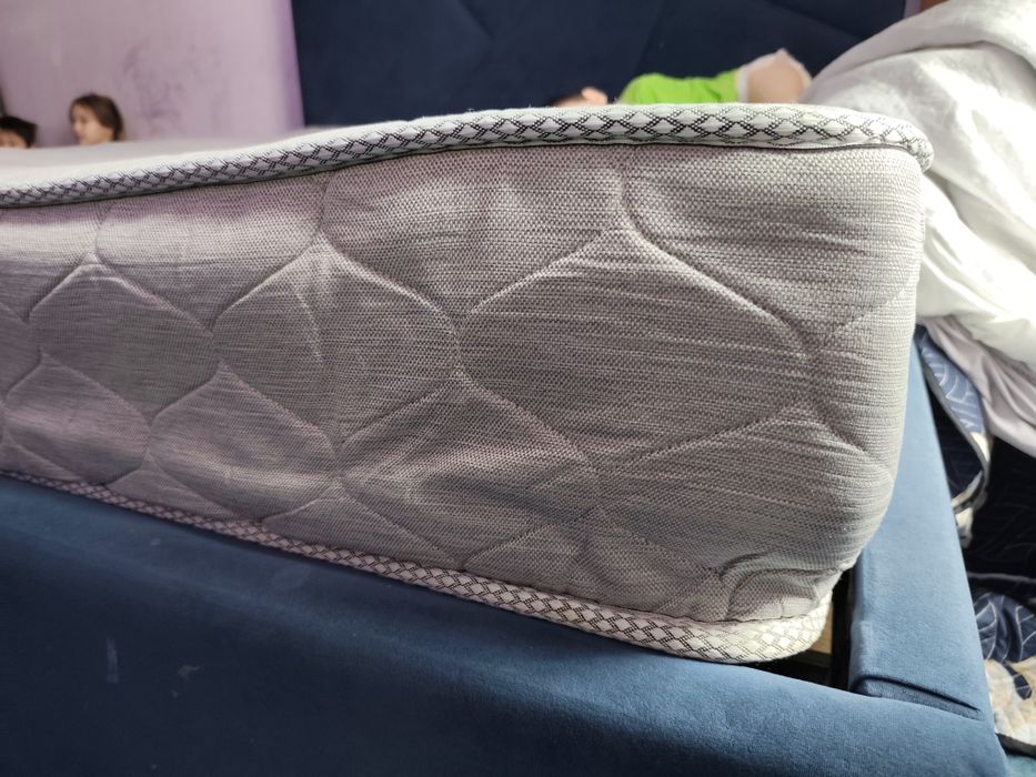 Отдам матрас мягкий