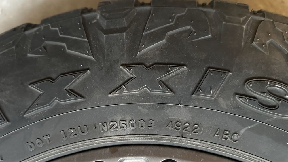 Шины Maxxis Razr AT811