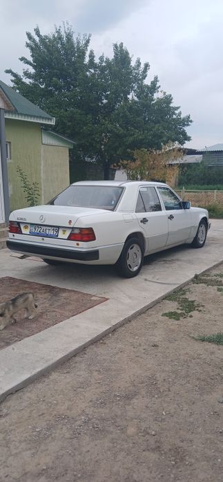 Продам   MERCEDES-BENZ 124