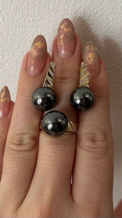 Золотой набор с жемчугом и брилиантами