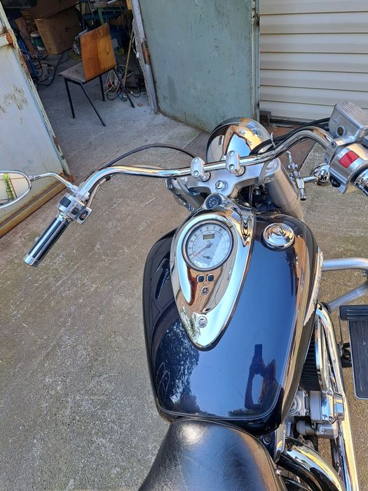 Vind Yamaha xv1600 roadstar  an 2002 .
