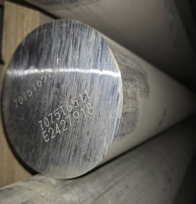 Продаётся дюралий 7075-Т6, стержни- диаметр 120 мм, резка на заготовки