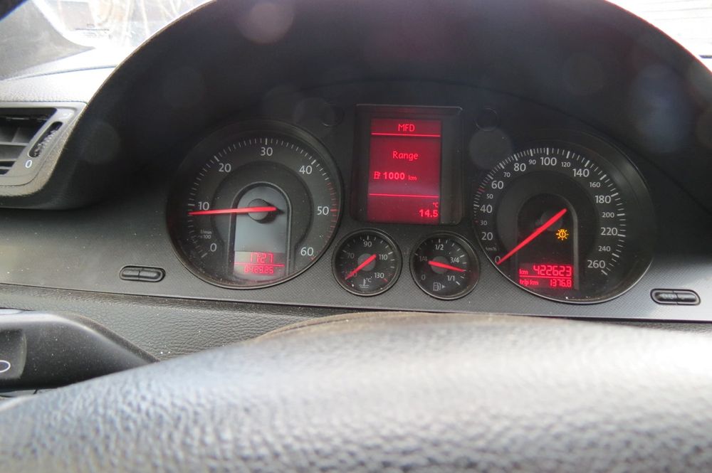 Vând Passat B6 2.0 Tdi 140 CP