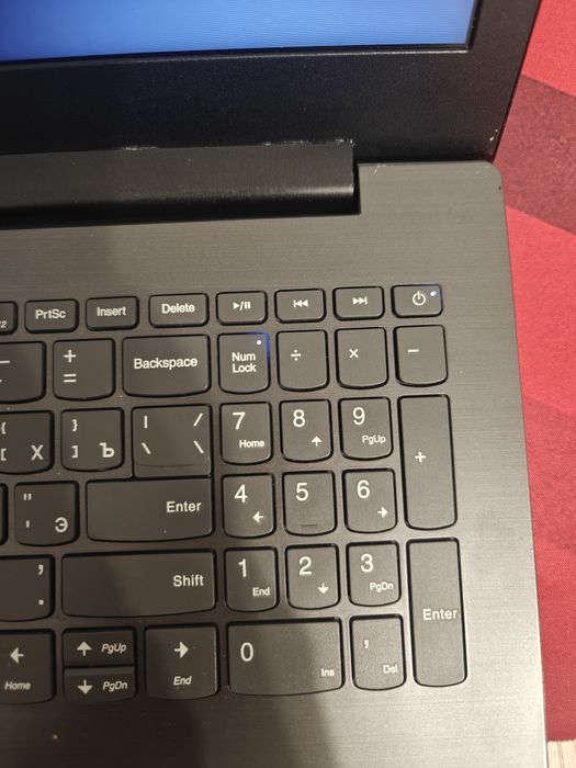 Lenovo IdeaPad 330-15IKB