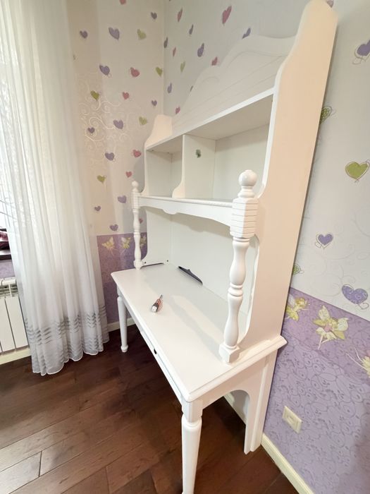 Продвм писменный стол